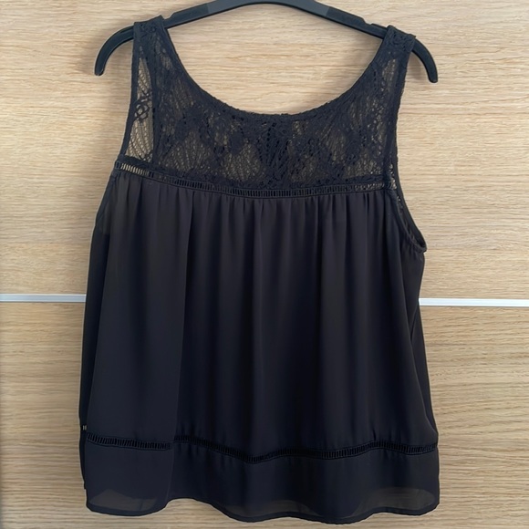 BB DAKOTA TOP - Picture 1 of 6